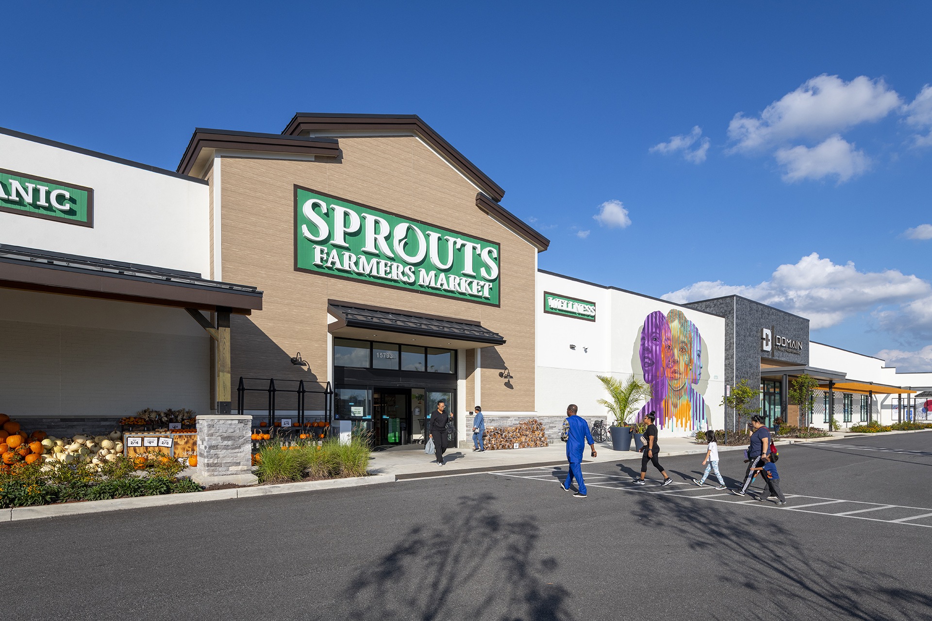 Sprouts grocery store in Burtonsville Crossing